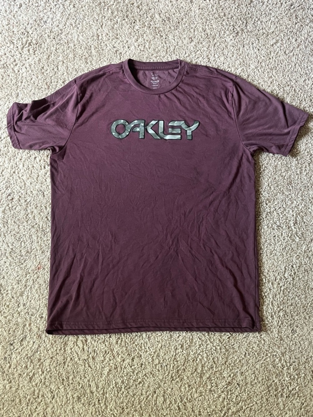 Oakley Men's Short Sleeve Logo Tee - Maroon/Burgundy